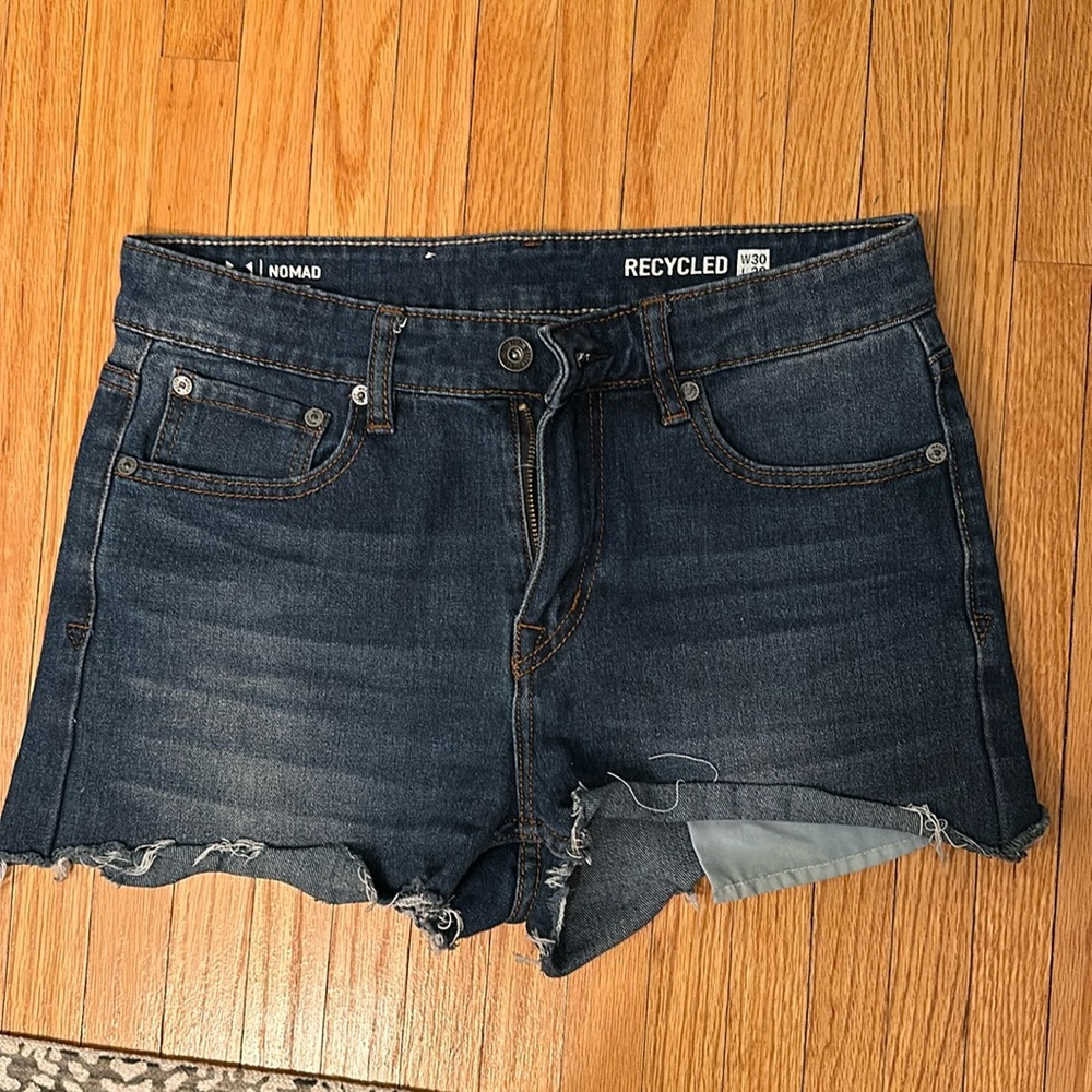 Short shorts!! W30